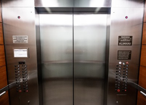 Semi Door4